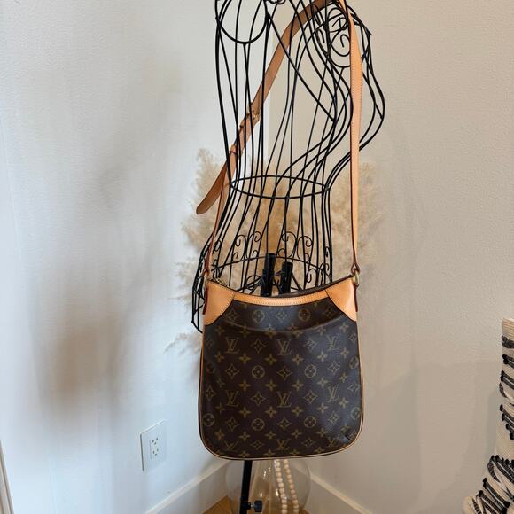 LOUIS VUITTON Odeon PM Monogram Canvas Crossbody Shoulder Bag - Picture 9 of 13